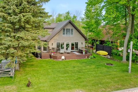 12032 W Shore Dr, Houghton Lake, MI 48629