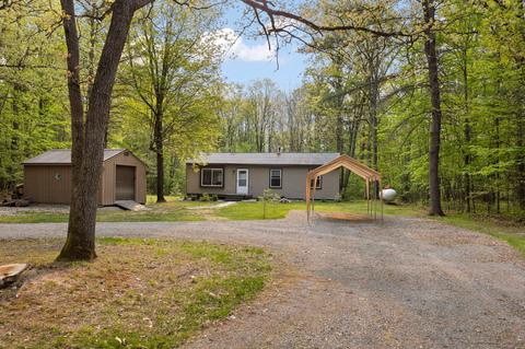 4670 Oakwood Dr, Lewiston, MI 49756