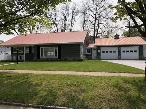 327 Young Street Cheboygan Mi 49721 St, Cheboygan, MI 49721