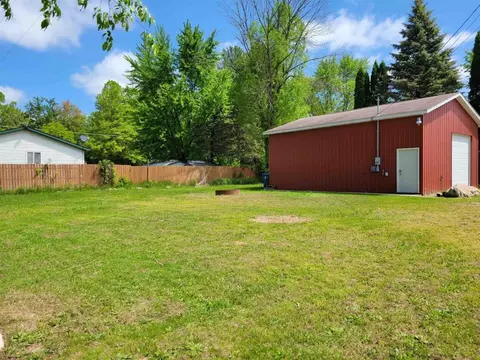 1081 Maplewood Beaverton Mi 48612, Beaverton, MI 48612