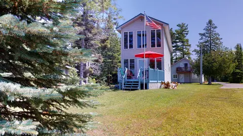 W2036 Paradise Lane, St. Ignace, MI 49781