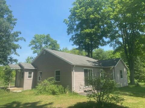 7524 M-32 Johannesburg Mi 49751, Johannesburg, MI 49751