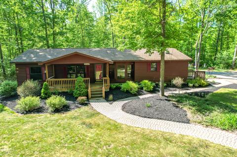 6081 Beaver Rd, Grayling, MI 49738