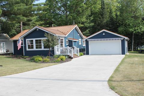 9400 Van Buren, Saint Helen, MI 48656