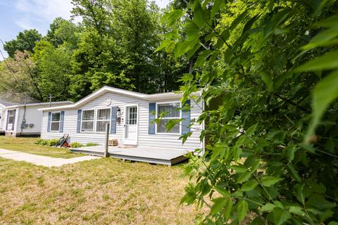 619 Adams St, Boyne City, MI 49712