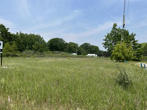 W Lake City Road, Houghton Lake, MI 48629