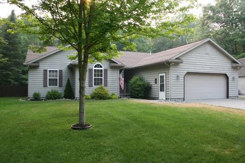 7603 Huntington Drive Oscoda Mi 48750 Dr, Oscoda, MI 48750