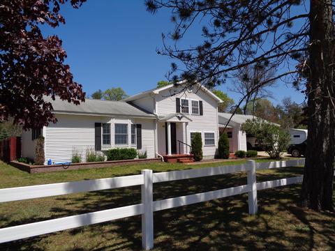 1511 Mccredie Rd, Roscommon, MI 48653