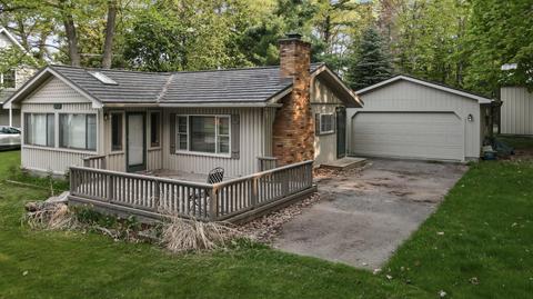 1500 Cedar Grove Lane Indian River Mi 49749 Ln, Indian River, MI 49749