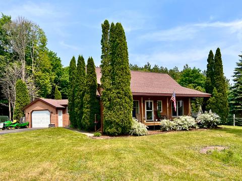 4197 Morgan Road Gaylord Mi 49735 Rd, Gaylord, MI 49735