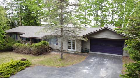3977 El Cajon Beach Rd, Alpena, MI 49707