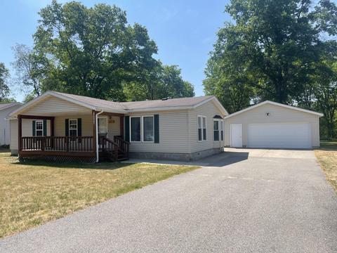 6577 Ellen Dr, Roscommon, MI 48653