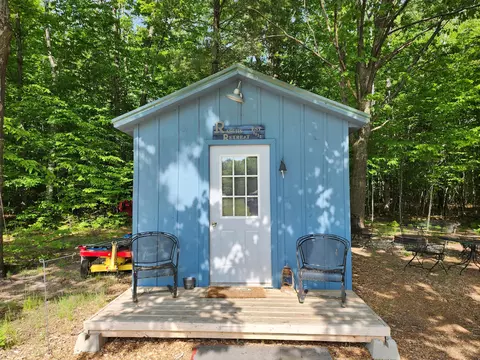 1440 Cook Road Indian River Mi 49749 Rd, Indian River, MI 49749