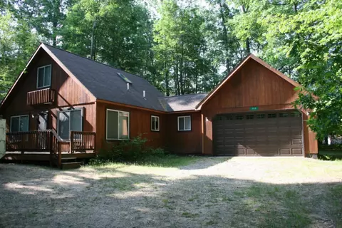 703 Ridgedale Dr, Roscommon, MI 48653