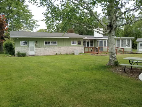7710 Grand Point Road Presque Isle Mi 49777 Rd, Presque Isle, MI 49777