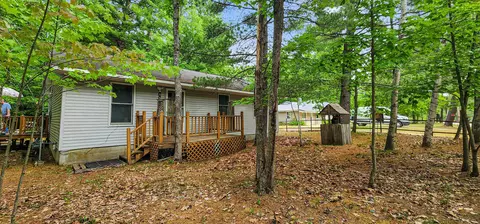 4416 W Otsego Lake Drive Gaylord Mi 49735 Dr, Gaylord, MI 49735