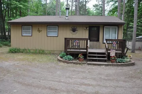 8349 Kingsley Ln, Grayling, MI 49738