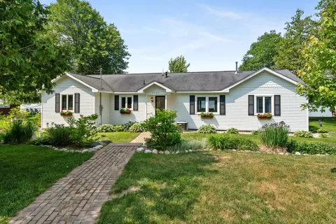 3707 White Goose Drive Cheboygan Mi 49721 Dr, Cheboygan, MI 49721