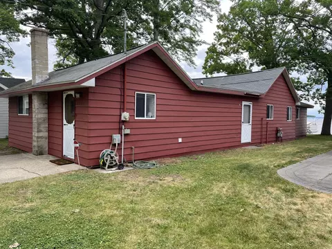 327 Stratford UNIT B, Prudenville, MI 48651