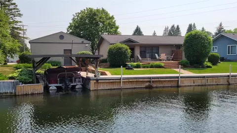 5836 Bellchase Drive Indian River Mi 49749 Dr, Indian River, MI 49749