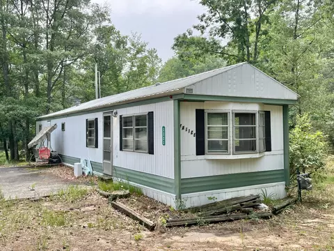 3223 Pineridge St, Lewiston, MI 49756