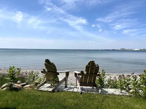 7412 N Point Shores Dr, Alpena, MI 49707