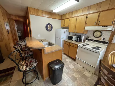 214 Chestnut Road Roscommon Mi 48653 Rd, Roscommon, MI 48653 photo 4