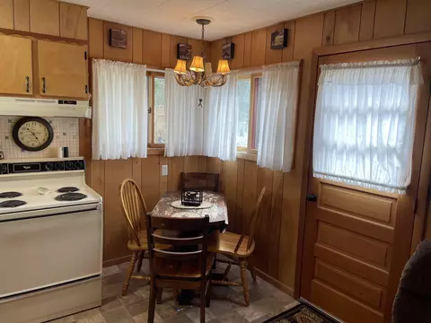 214 Chestnut Road Roscommon Mi 48653 Rd, Roscommon, MI 48653 photo 3
