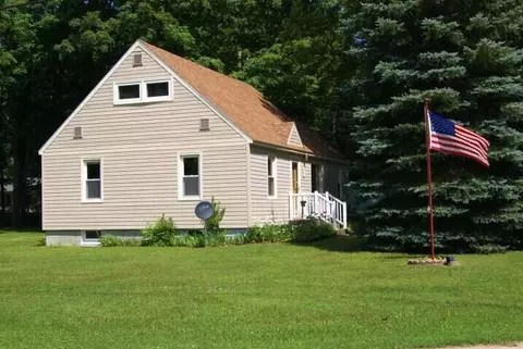 531 E Sheldon St, Gaylord, MI 49735