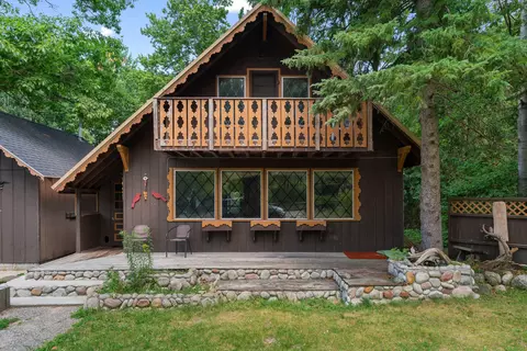 4716 Onaway Road Indian River Mi 49749 Rd, Indian River, MI 49749