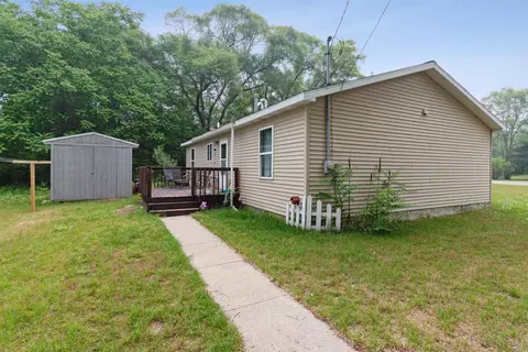 910 W Martin St, Gladwin, MI 48624 photo 11