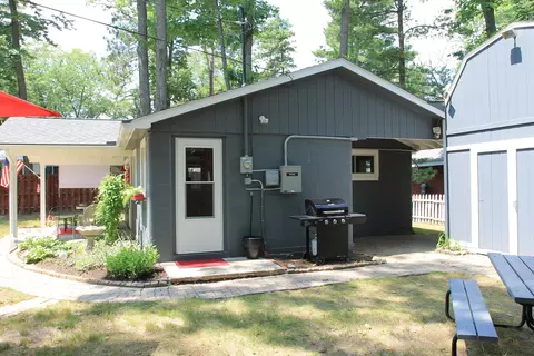 110 Walnut Ave, Roscommon, MI 48653 photo 26
