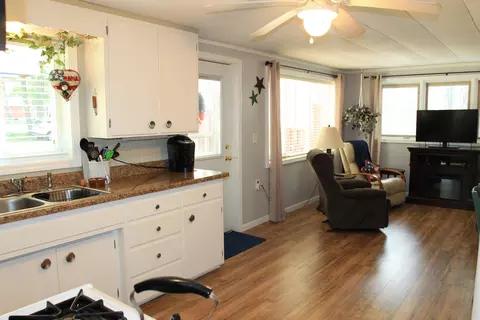110 Walnut Ave, Roscommon, MI 48653 photo 7