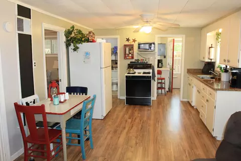 110 Walnut Ave, Roscommon, MI 48653 photo 6