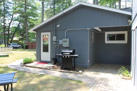 110 Walnut Ave, Roscommon, MI 48653 photo 31