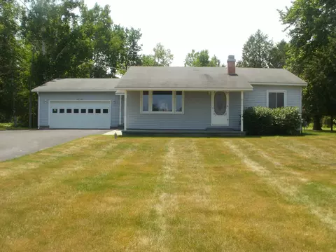 2279 Levering Rd, Cheboygan, MI 49721
