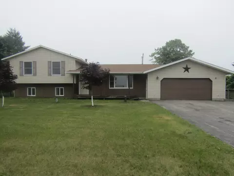 5775 Darga Hwy, Posen, MI 49776