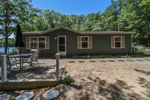 11353 Manning Dr, Frederic, MI 49733 photo 2