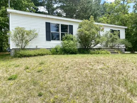 745 Berry St, Vanderbilt, MI 49795