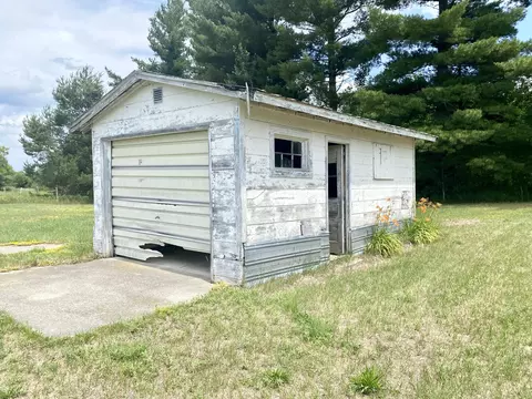 745 Berry St, Vanderbilt, MI 49795 photo 15