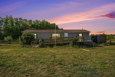 204 NE Petchias Trl, Kalkaska, MI 49646