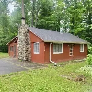 2330 Greenwood Rd, Lupton, MI 48635