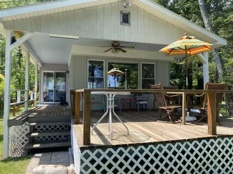 17110 Brothers Bay Rd, Alpena, MI 49707
