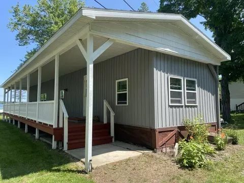 17122 Brothers Bay Rd, Alpena, MI 49707