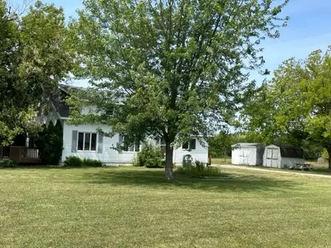 900 Locust Street Cheboygan Mi 49721 St, Cheboygan, MI 49721