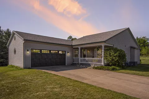 3875 Glen Meadows Drive Gaylord Mi 49735 Dr, Gaylord, MI 49735