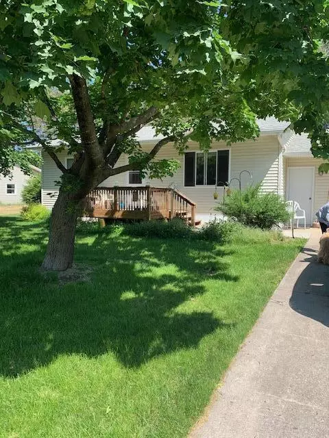 286 Brentwood Dr, Gaylord, MI 49735