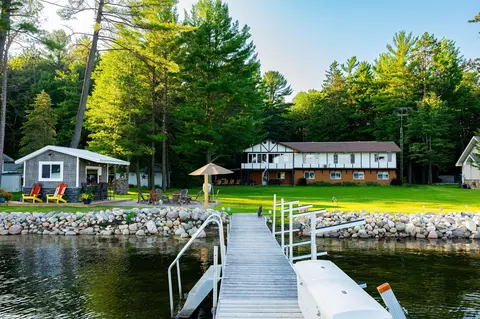 3701 Twin Lakes Dr, Lewiston, MI 49756
