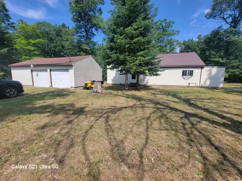 4220 S Roscommon Prudenville Mi 48651, Prudenville, MI 48651