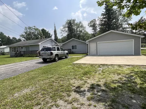 807 W 10th St, Mio, MI 48647 photo 4